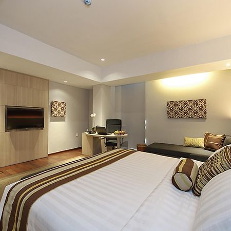 Ra Premiere Simatupang Ξενοδοχείο Cilandak  Εξωτερικό φωτογραφία
